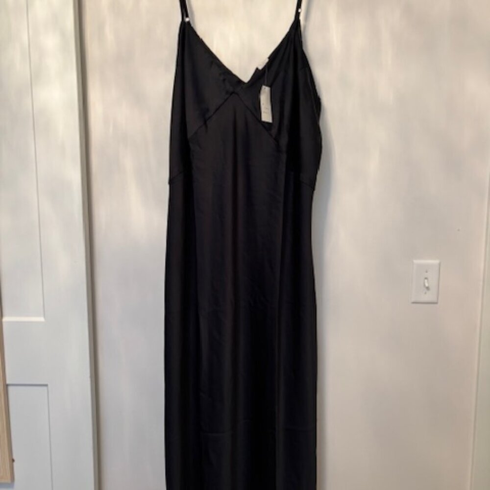 a new day Black Satin Midi Dress with adjustable straps 3X & 4X - Picture 4 of 6